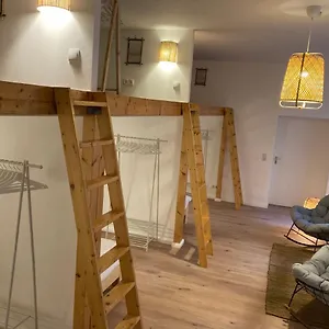 https://minimal-hostel-no-43.find-berlin-hotels.com